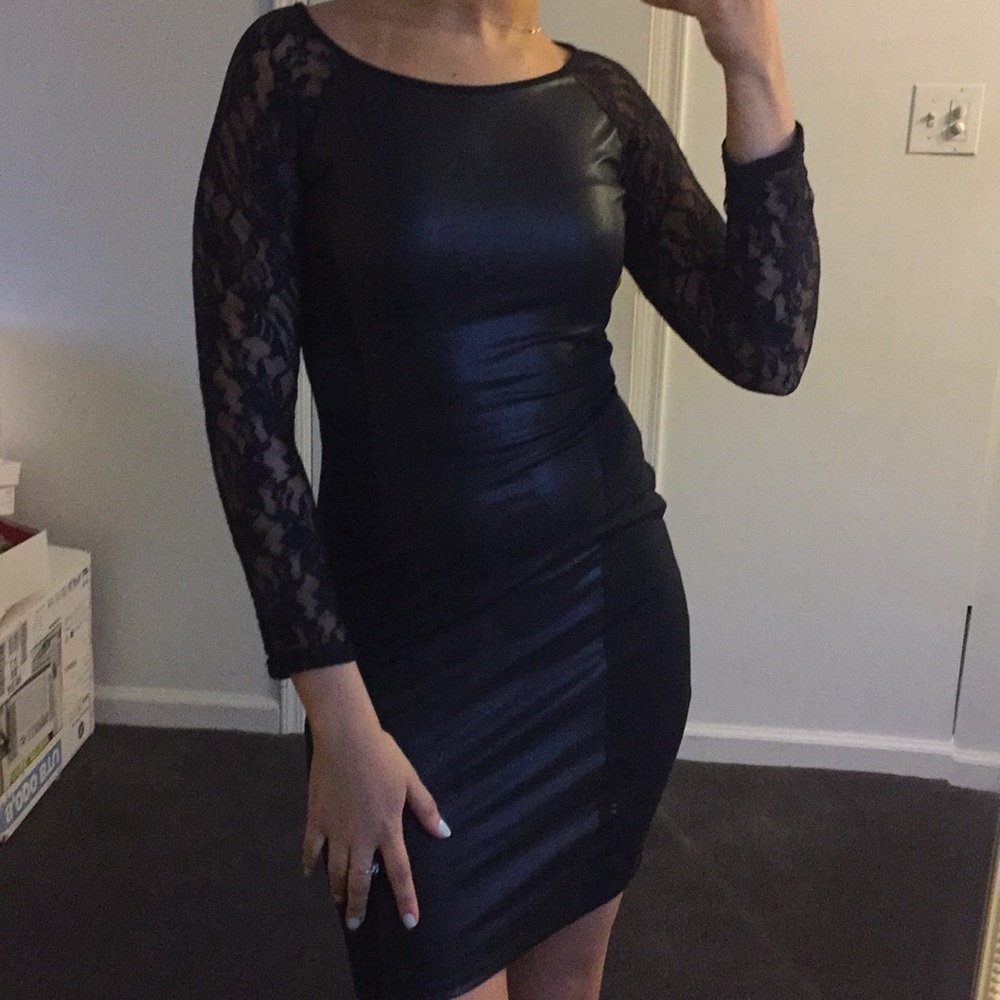 BUFFALO DRESS - Picture 2 of 3